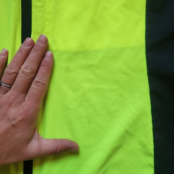 Nike Performance Jacket - Picture 6 of 6